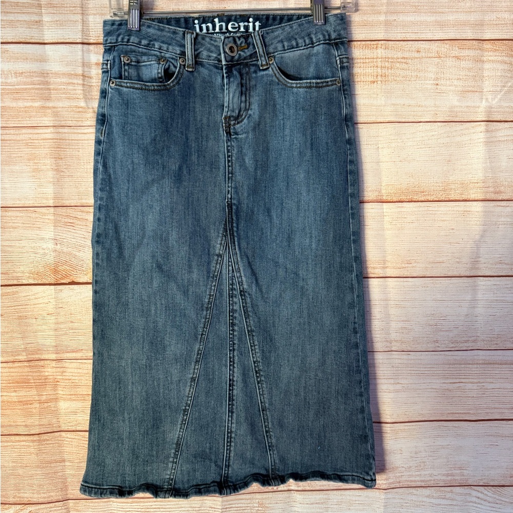 inherit Denim Midi Skirt in Dark Blue